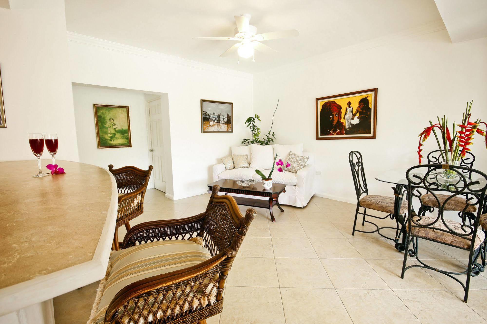 Cattleya Luxury Suites Kingston Exterior photo